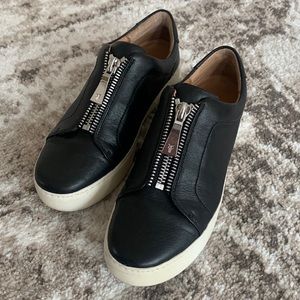 Frye Lena Zip Low